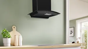 Bosch DWA68IJ60I 60 cm Wall Mounted Chimney (Touch + Gesture, Auto Clean, Black Glass)